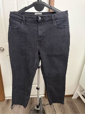 Everlane The Original Cheeky Jean 33 Crop Coal Black Organic Cotton Raw Hem